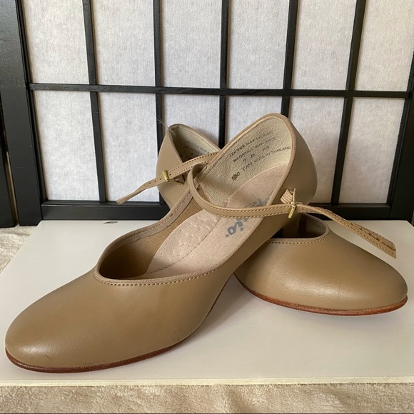 capezio footlight shoes capezio footlight shoes
